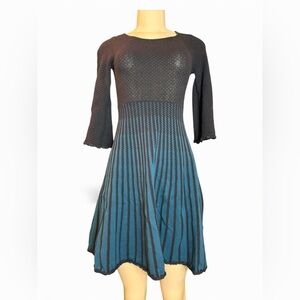 Warm Holiday Dress | 3/4 Sleeves | Size